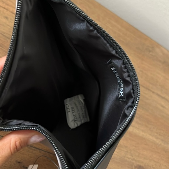 SpaceNK makeup bag - Picture 5 of 7